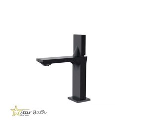 ברז אמבטיה דגם טל קצר שחור מט