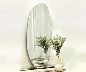 מראה אמורפית עם חיתוך קריסטל