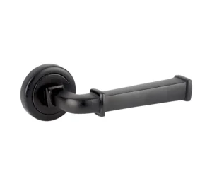 ידית כניסה לדלת בצבע שחור מט ROBERTO