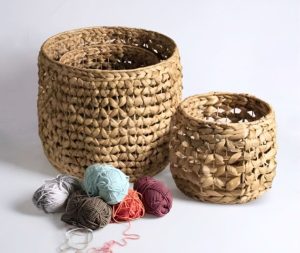 סלי קש חורים