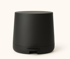 פח אשפה 3 ליטר בגוון שחור מט ROCKY